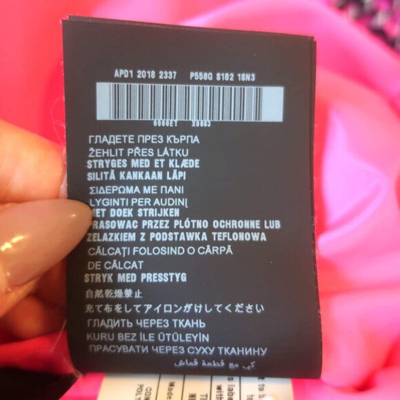 Prada Short Sleeve Tweed Puffer Jacket Pink Wool-Blend Size 38 - Picture 11 of 11